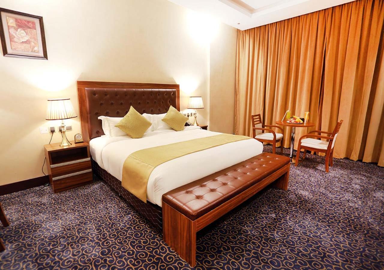 Karam Jeddah Hotel エクステリア 写真