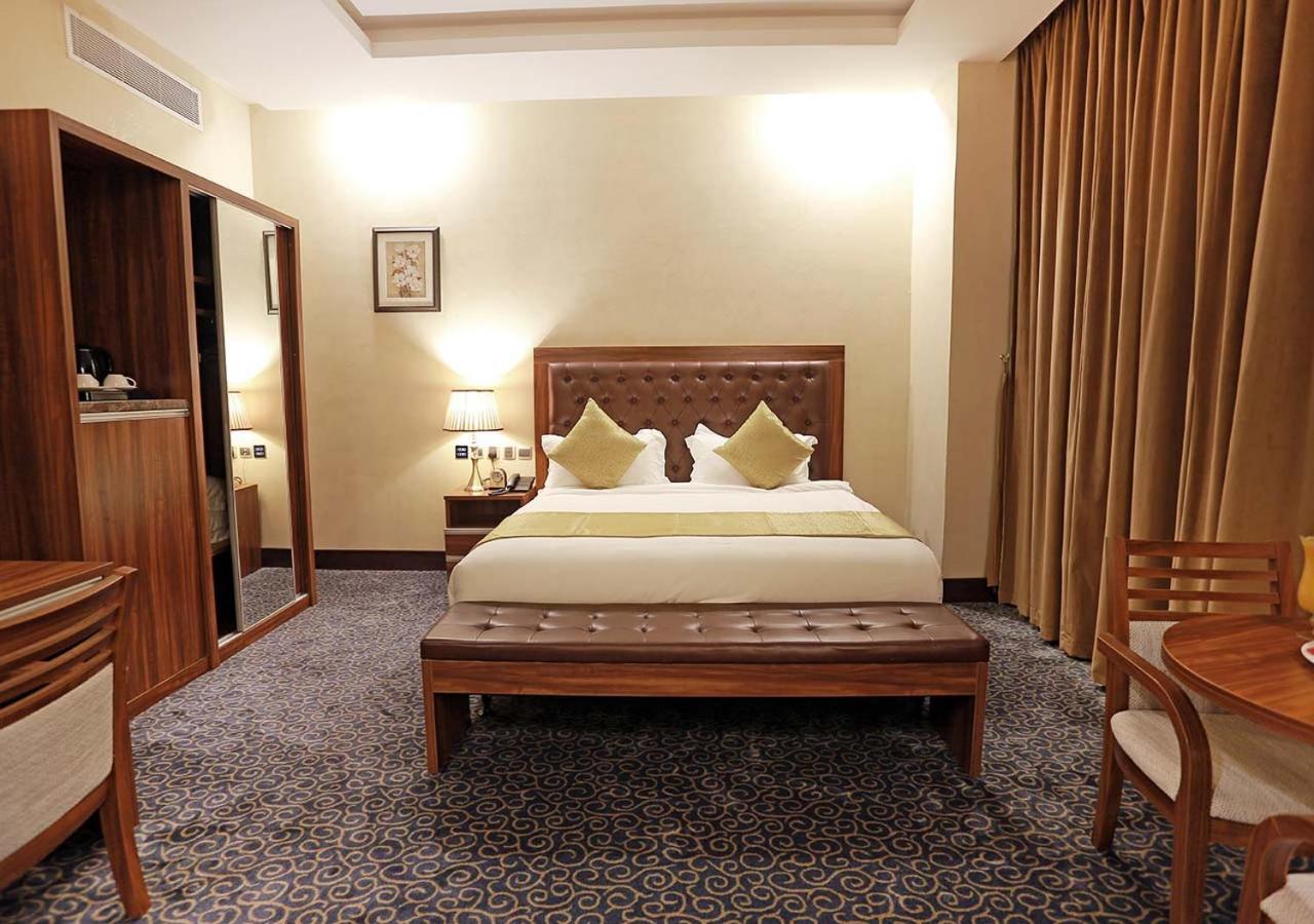 Karam Jeddah Hotel エクステリア 写真